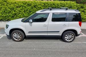 SKODA Yeti - 2015