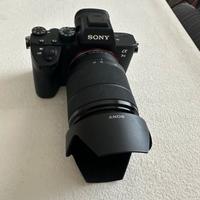 Fotocamera mirrorless Sony Alfa 7 tre, obbiettivo