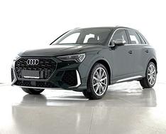 Audi Q3 RS quattro S tronic
