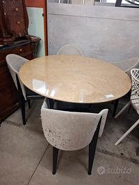 Tavolo Cappellini con 4 sedie 