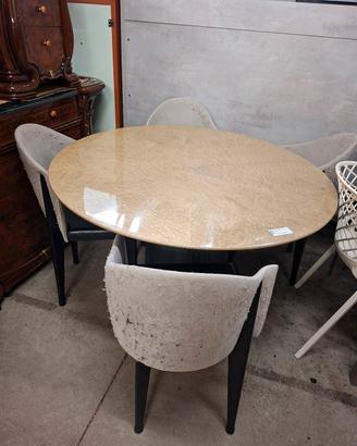 Tavolo Cappellini con 4 sedie 