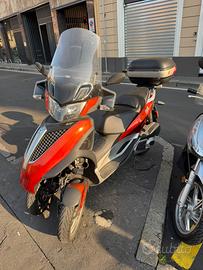 Piaggio mp3 300