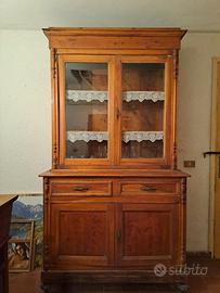 Antica credenza dell'800