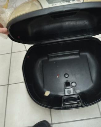 bauletto Tmax completo di staffa..