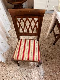 Tavolo color bianco allungabile con sedie