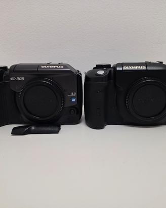 Olympus E-300 e Olympus E-330
