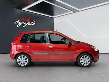 Ford Fiesta 1.2 16V 5p. Ghia GPL