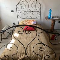 Letto singolo in ferro battuto