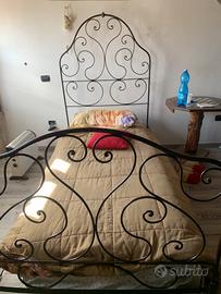 Letto singolo in ferro battuto