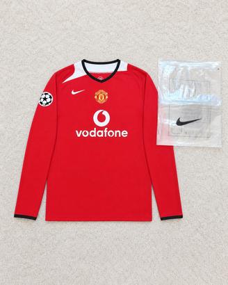 maglia Manchester United con sponsor Vodafone 