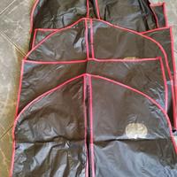 3 porta abiti in plastica 