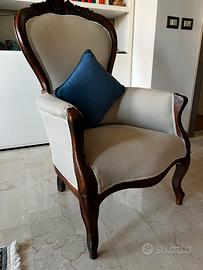 Due poltroncine imbottite