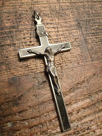 piccolo crocifisso vintage Lourdes a ciondolo 