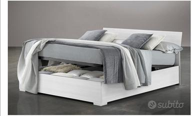 Letto matrimoniale con contenitore