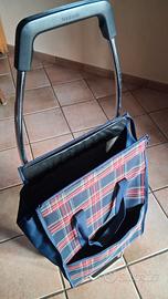 Carrello porta spesa in metallo con ruote