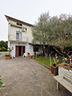 villa-di-260-m²-con-piu-di-5-locali-a-pistoia