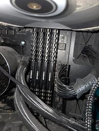 32 GB RAM DDR4 Corsair 3000mhz e Ryzen 7 5800x