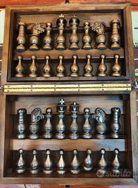 Set Scacchi in Metallo Stile Staunton Francese con