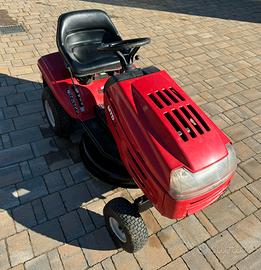 Trattorino tagliaerba