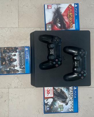 ps4 slim+ 2joystick + 3 giochi