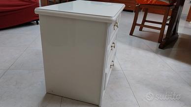 Comodino laccato bianco