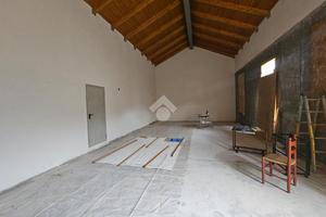 MAGAZZINO A SAN COLOMBANO CERTENOLI