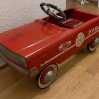 Auto a pedali antica Fire Chief Murray in latta 