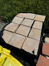 70m2 Piastrelle da esterrno 325x325 mm , H 20mm