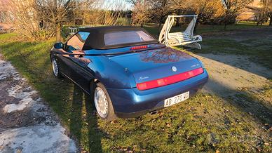 alfa spider 916