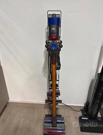 Aspirapolvere Dyson V8