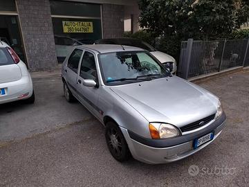 Ford Fiesta 1.2i 16V cat 5 porte Ghia