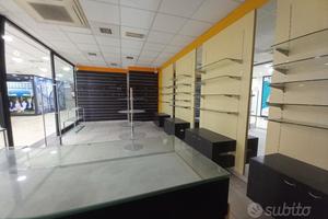 Negozio/Bottega Centro Commerciale mq 36