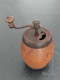 Macina pepe antico