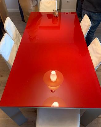 Tavolo rosso vetro