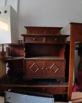 Credenza buffet antica in noce stile umbertino con