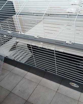 Gabbia per coniglietti da compagnia più accessori 