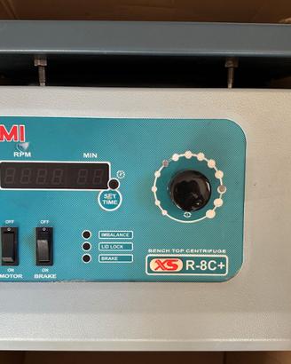 Centrifuga da banco REMI R-8C+ da riparare