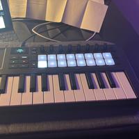 Tastiera midi Novation lauchkey 25 mk4