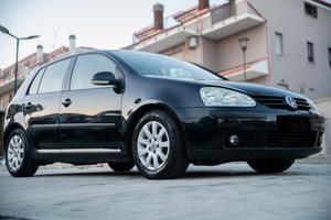 VOLKSWAGEN Golf 5ª serie