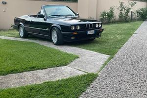 BMW 318 is E30 Cabrio