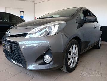Toyota Yaris 1.5 Hybrid 5 porte Lounge Più NEOPATE