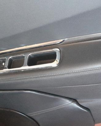 Peugeot 3008 tasche e montanti