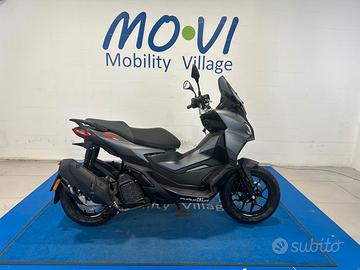 Aprilia SR GT 200