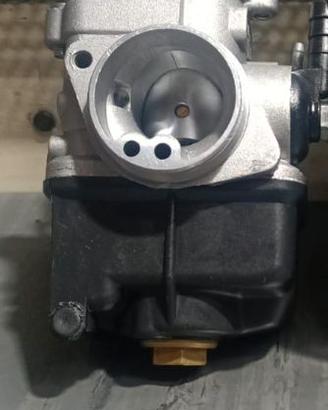 CARBURATORE PHBL CON CONDOTTA A TRE FORI