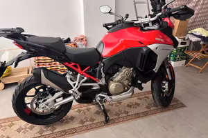 Ducati Multistrada v4 s