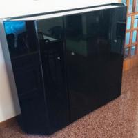 Mobile nero lucido con tre ante