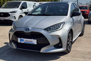 TOYOTA Yaris Hybrid Lounge 1.5cc 116cv (92cv) AU