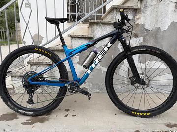 Trek supercaliber 9.8 gen 1