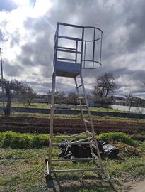 Scala acciaio inox su ruote da cantina laboratorio