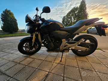  Honda Hornet 